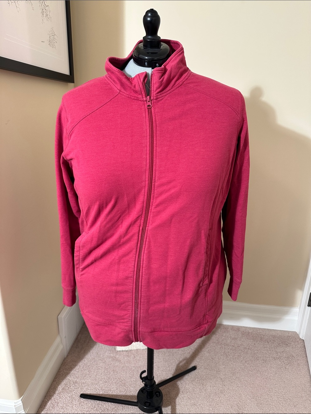Full-Zip Crew Sweatshirt in Raspberry
